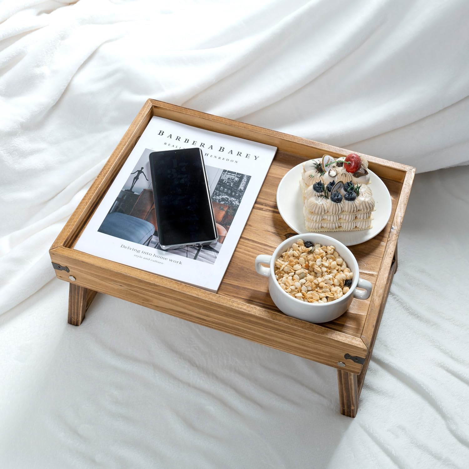 How to Set a Cozy & Elegant Mother’s Day Breakfast-in-Bed Tray