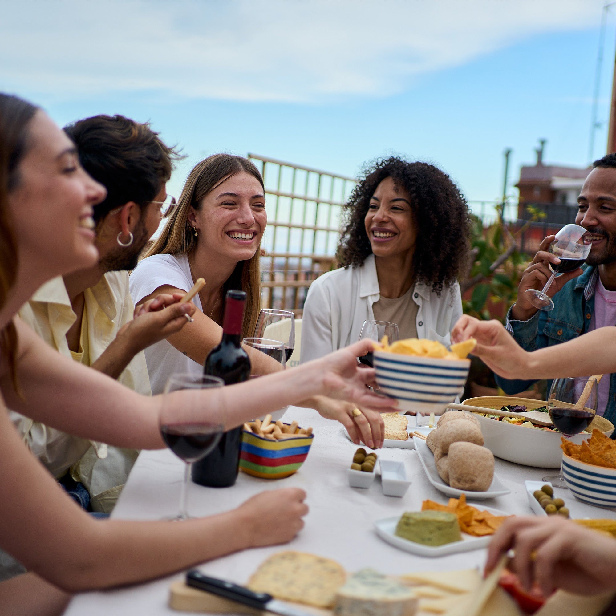 How to Host an Effortless Late-Summer Gathering