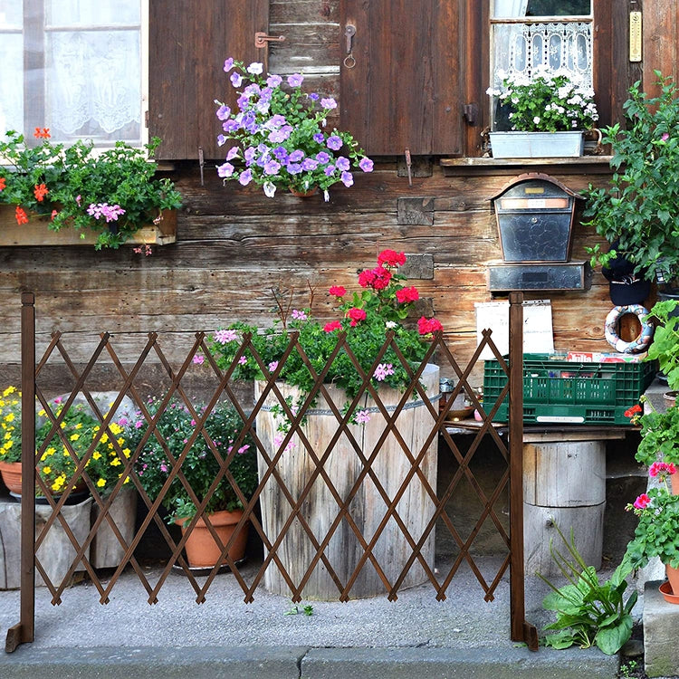 Expandable Freestanding Brown Wood Garden Fence Plant Screen