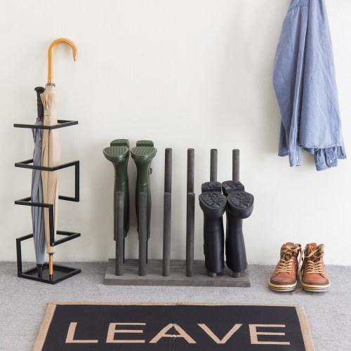 Distressed Gray Wood 6-Pair Boot Storage Rack