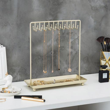 Small outlet necklace holder